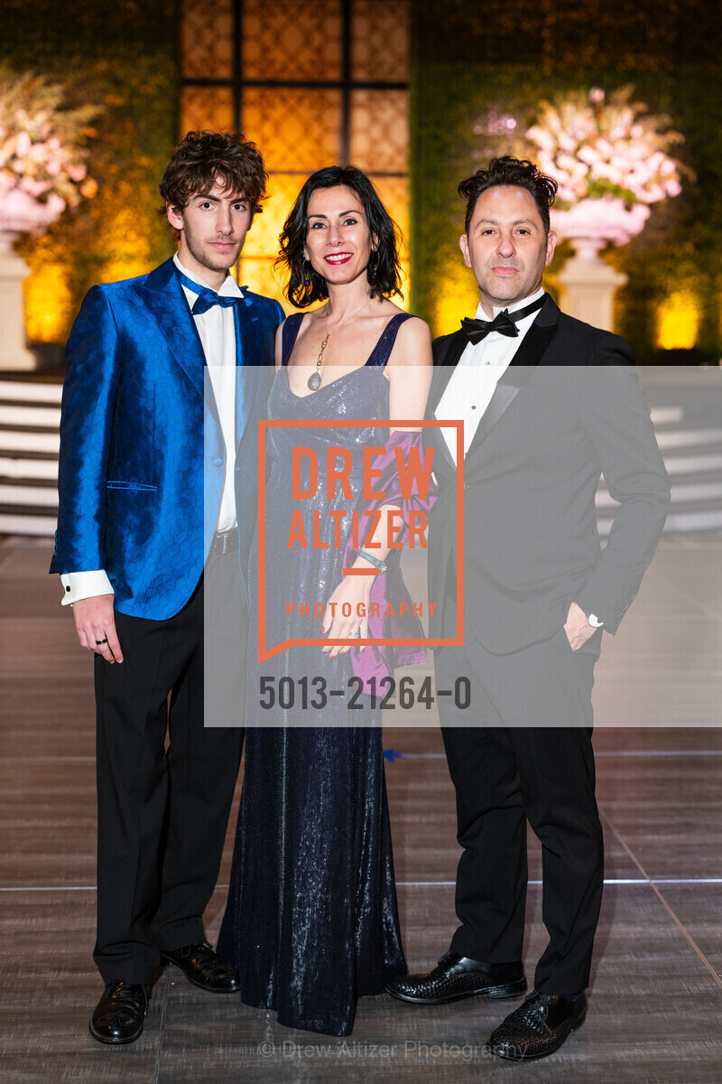 Federico Zanetti, Eva Zanetti, Mauro Aprile Zanetti, California Pacific Medical Center's 2023 Debutante Ball, The Westin St. Francis San Francisco on Union Square, 335 Powell St, SF. The Westin St. Francis San Francisco on Union Square, 335 Powell St, SF, Photo #5013-21264-0 Federico Zanetti, Eva Zanetti, Mauro Aprile Zanetti, Photo #5013-21264-0