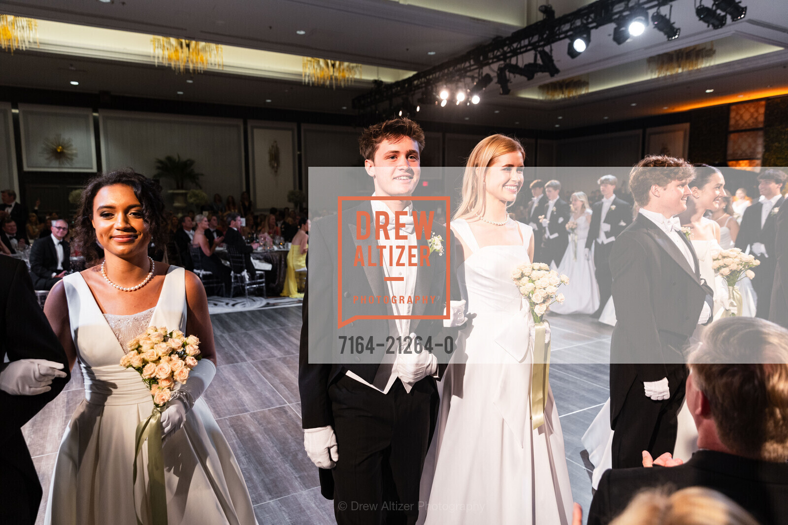 Jack Denebeim, Daisy Meyer Lilliene Dean, Gage William McKay, Chloe Adeline Dalzell, California Pacific Medical Center's 2023 Debutante Ball, The Westin St. Francis San Francisco on Union Square, 335 Powell St, SF. The Westin St. Francis San Francisco on Union Square, 335 Powell St, SF, Photo #7164-21264-0 Jack Denebeim, Daisy Meyer Lilliene Dean, Gage William McKay, Chloe Adeline Dalzell, Photo #7164-21264-0