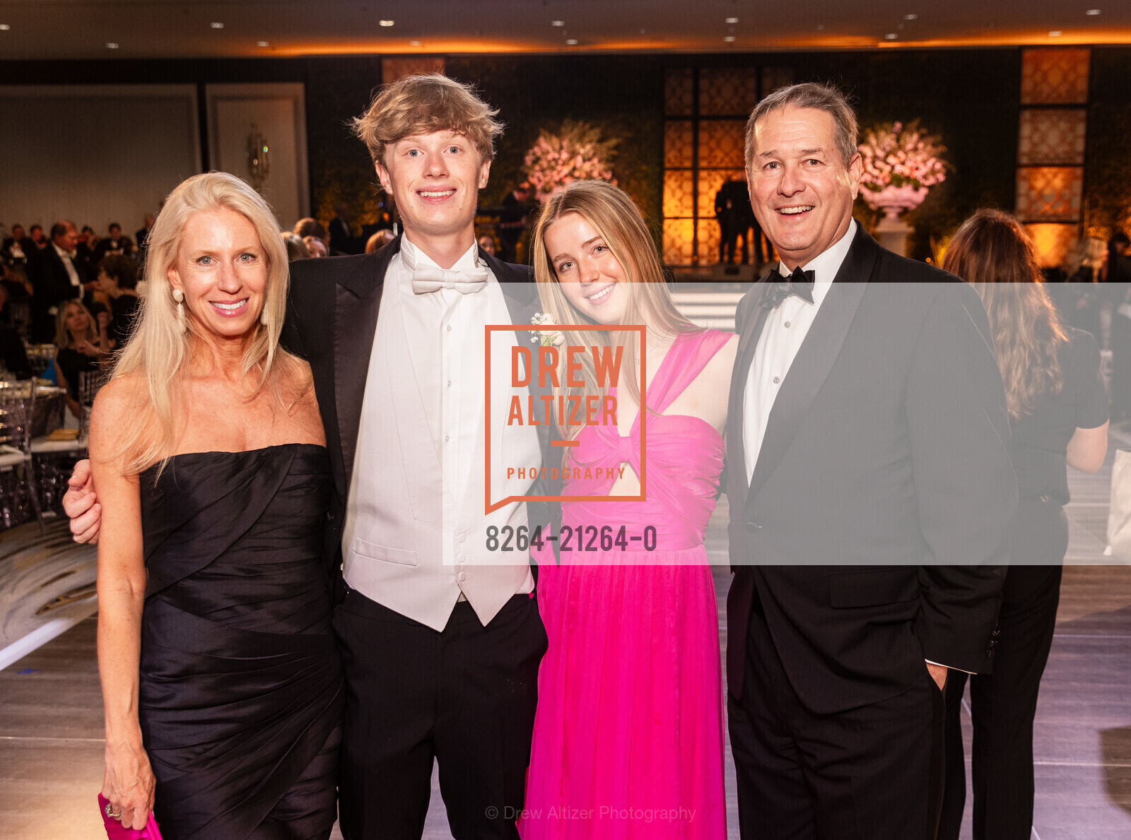 Carter Graber, Pearce Henry Graber, Lily Graber, Eric Graber, California Pacific Medical Center's 2023 Debutante Ball, The Westin St. Francis San Francisco on Union Square, 335 Powell St, SF. The Westin St. Francis San Francisco on Union Square, 335 Powell St, SF, Photo #8264-21264-0 Carter Graber, Pearce Henry Graber, Lily Graber, Eric Graber, Photo #8264-21264-0