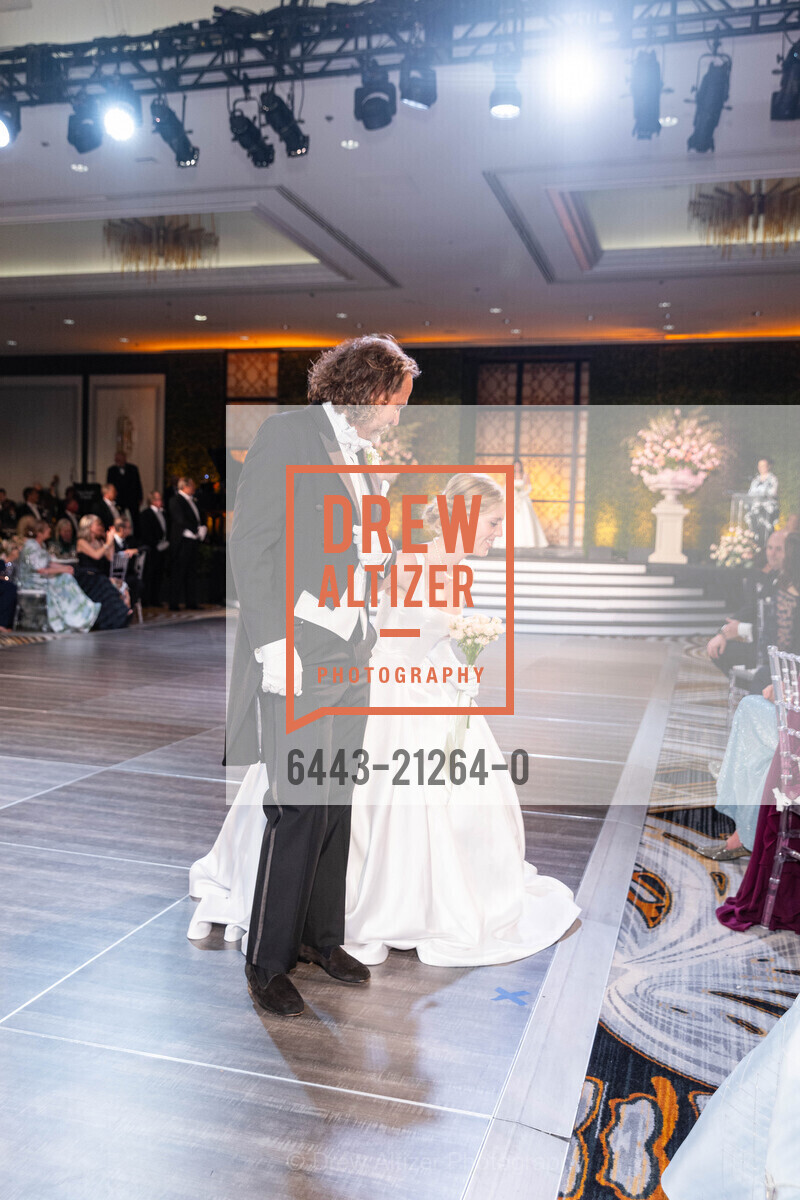 PJ Koll, Pip McKenna Koll, California Pacific Medical Center's 2023 Debutante Ball, The Westin St. Francis San Francisco on Union Square, 335 Powell St, SF. The Westin St. Francis San Francisco on Union Square, 335 Powell St, SF, Photo #6443-21264-0 PJ Koll, Pip McKenna Koll, Photo #6443-21264-0
