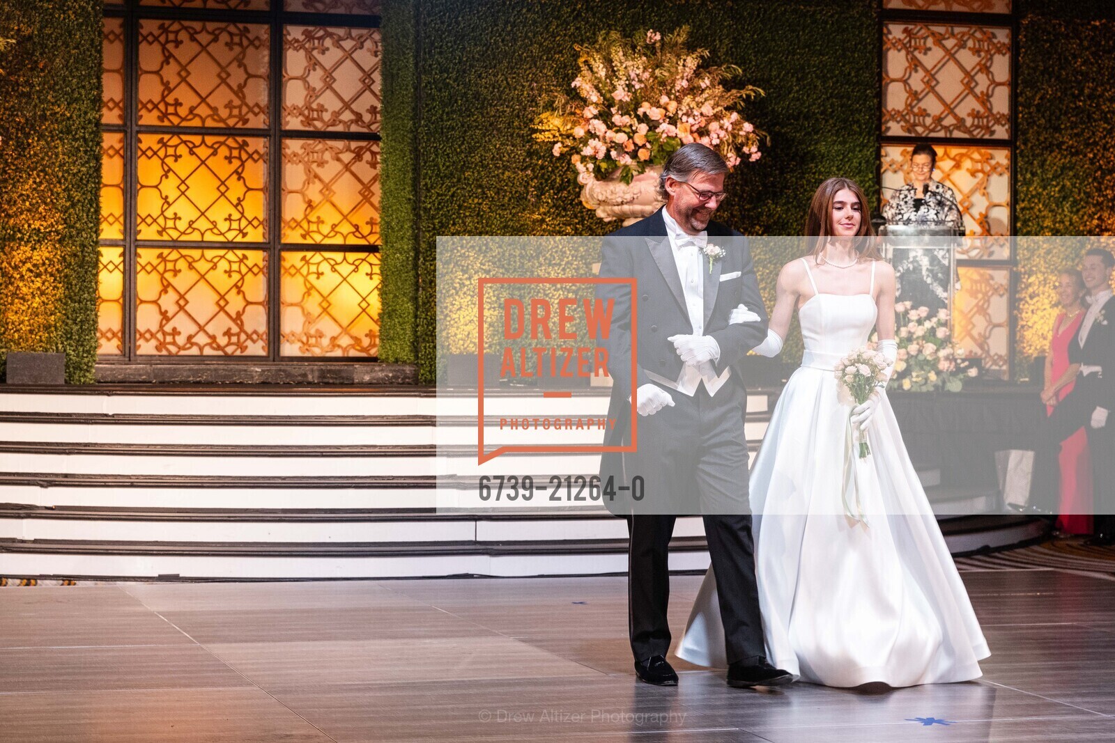David Hatfield, Katherine Grace Hatfield, California Pacific Medical Center's 2023 Debutante Ball, The Westin St. Francis San Francisco on Union Square, 335 Powell St, SF. The Westin St. Francis San Francisco on Union Square, 335 Powell St, SF, Photo #6739-21264-0 David Hatfield, Katherine Grace Hatfield, Photo #6739-21264-0