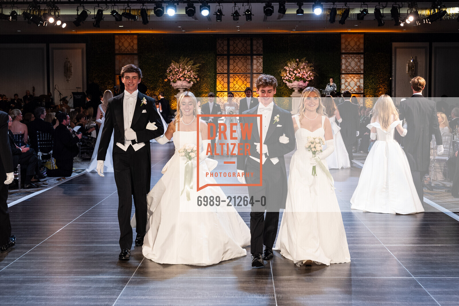 Alexander Woodrow Smyth, Spencer Grace Dobos, Rainer Lovato, Tabitha Sands Froeb, California Pacific Medical Center's 2023 Debutante Ball, The Westin St. Francis San Francisco on Union Square, 335 Powell St, SF. The Westin St. Francis San Francisco on Union Square, 335 Powell St, SF, Photo #6989-21264-0 Alexander Woodrow Smyth, Spencer Grace Dobos, Rainer Lovato, Tabitha Sands Froeb, Photo #6989-21264-0