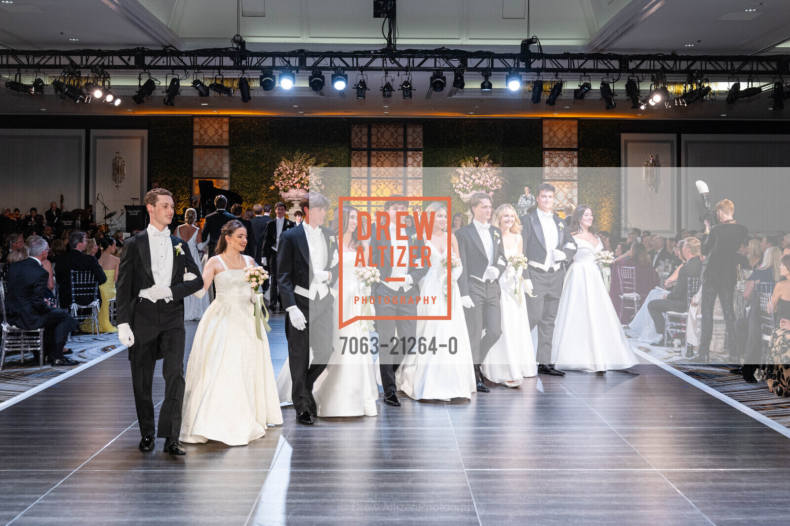 Ian Alexander Novosel, Cassidy Alexandra Hurabiell Trader, Tor Erik Svendsen, Annelisa Marie Svendsen, Spencer Shane Pirie, Lily Elizabeth Larson, Matthew Campbell McGrath, Elsa Carol Madsen, Zachary Christian Quilici, Sophia Alexandra Terebilo, California Pacific Medical Center's 2023 Debutante Ball, The Westin St. Francis San Francisco on Union Square, 335 Powell St, SF. The Westin St. Francis San Francisco on Union Square, 335 Powell St, SF, Photo #7063-21264-0 Ian Alexander Novosel, Cassidy Alexandra Hurabiell Trader, Tor Erik Svendsen, Annelisa Marie Svendsen, Spencer Shane Pirie, Lily Elizabeth Larson, Matthew Campbell McGrath, Elsa Carol Madsen, Zachary Christian Quilici, Sophia Alexandra Terebilo, Photo #7063-21264-0