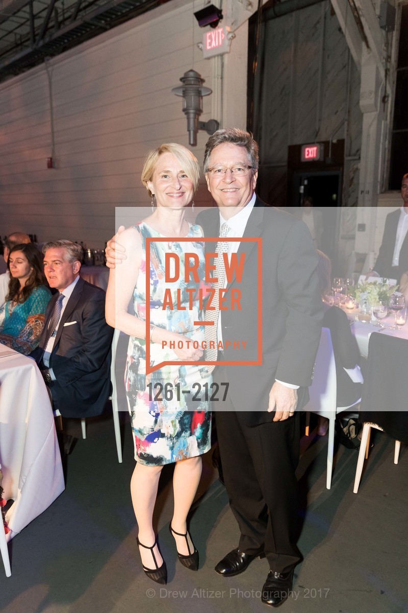 Deb Callahan, Ken Cook, EWG's 8th Annual Earth Dinner, Pier 35. 1454 The Embarcadero, May 2nd, 2017, Photo #1261-2127 Deb Callahan, Ken Cook, Photo #1261-2127