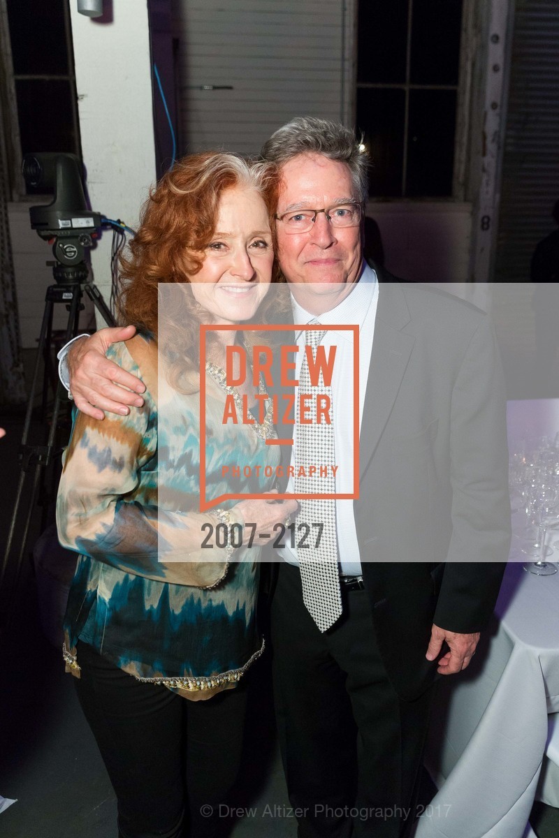 Bonnie Raitt, Ken Cook, EWG's 8th Annual Earth Dinner, Pier 35. 1454 The Embarcadero, May 2nd, 2017, Photo #2007-2127 Bonnie Raitt, Ken Cook, Photo #2007-2127