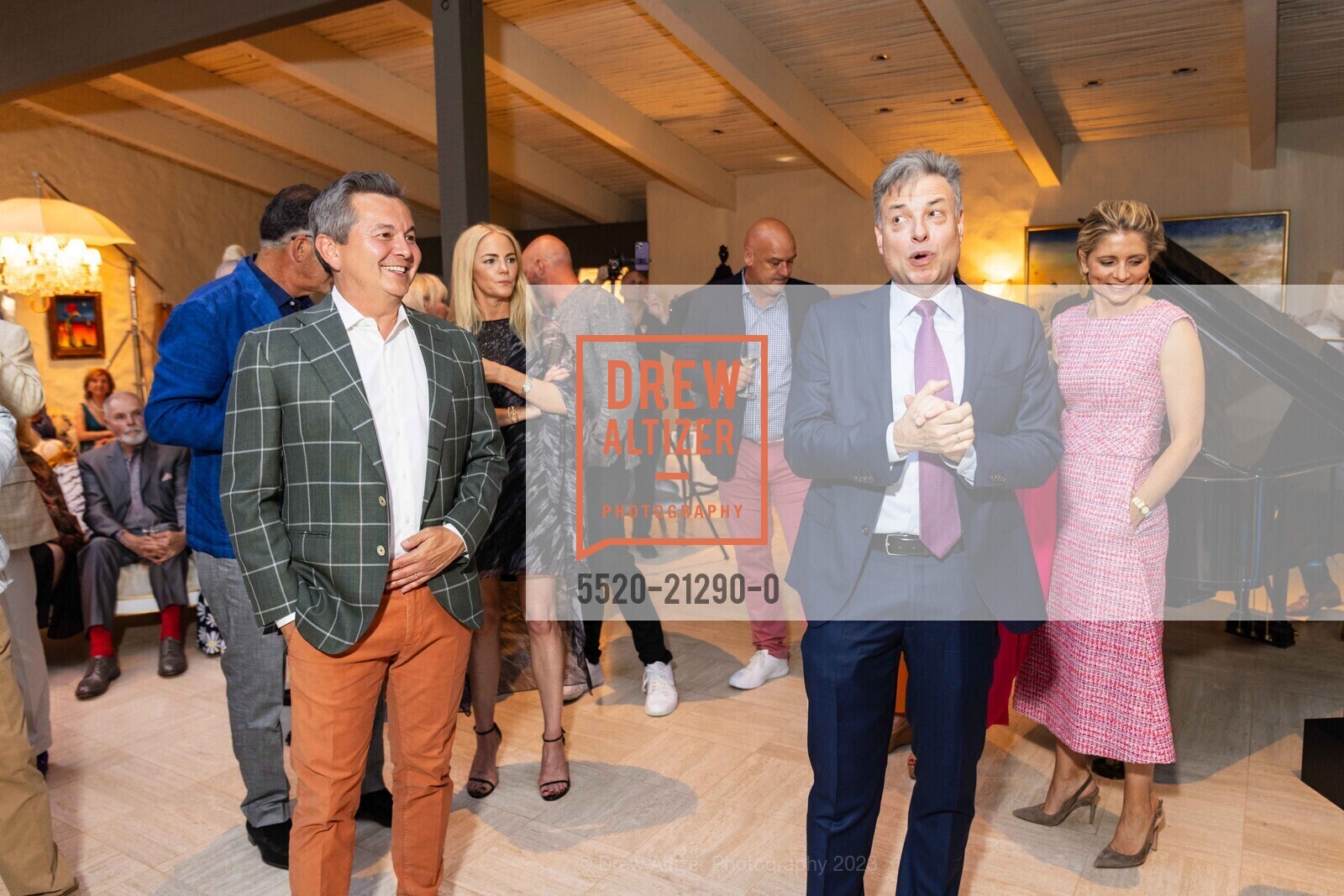 Michael Uytengsu, Elizabeth Naughton Moore, Charles Letourneau, Sabrina Persson, Founder's Dinner for Festival Napa Valley 2023, Private Residence. Private Residence, July 13th, 2023, Photo #5520-21290-0 Michael Uytengsu, Elizabeth Naughton Moore, Charles Letourneau, Sabrina Persson, Photo #5520-21290-0