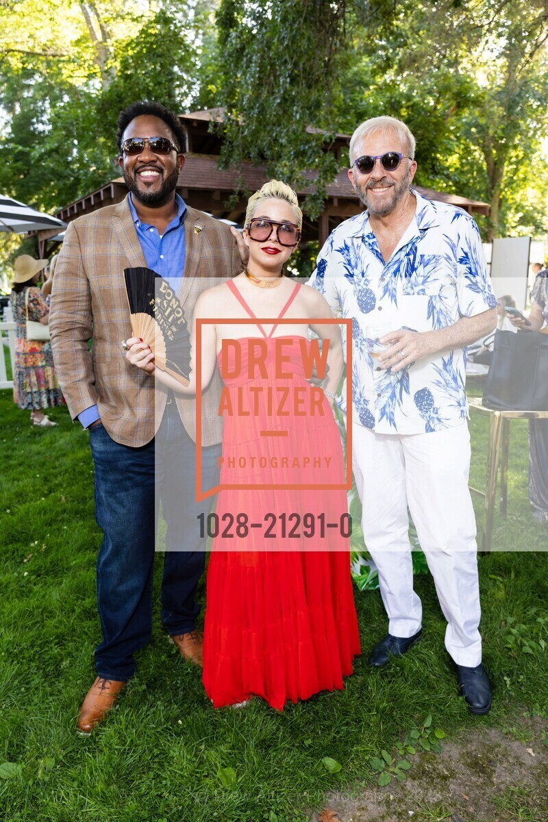 Noel Burgess, Kiwi, Damian Archbold, Opening Night with Festival Orchestra Napa & Patron Dinner at Castello di Amorosa for Festival Napa Valley 2023, Charles Krug @ 2800 Main St, St Helena, CA 94574 US & Castello di Amorosa @ 4045 St Helena Hwy, Calistoga, CA 94515 US. Charles Krug @ 2800 Main St, St Helena, CA 94574 US & Castello di Amorosa @ 4045 St Helena Hwy, Calistoga, CA 94515 US, July 14th, 2023, Photo #1028-21291-0 Noel Burgess, Kiwi, Damian Archbold, Photo #1028-21291-0