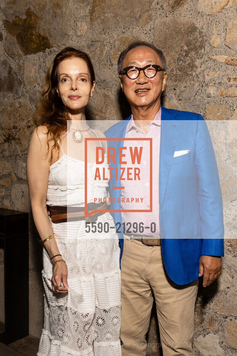 Sara Steingart, Hi Sang Lee, Vintner’s Luncheon at Dana Estates for Festival Napa Valley 2023, Dana Estates. 1500 Whitehall Ln, St Helena, CA 94574, July 16th, 2023, Photo #5590-21296-0 Sara Steingart, Hi Sang Lee, Photo #5590-21296-0