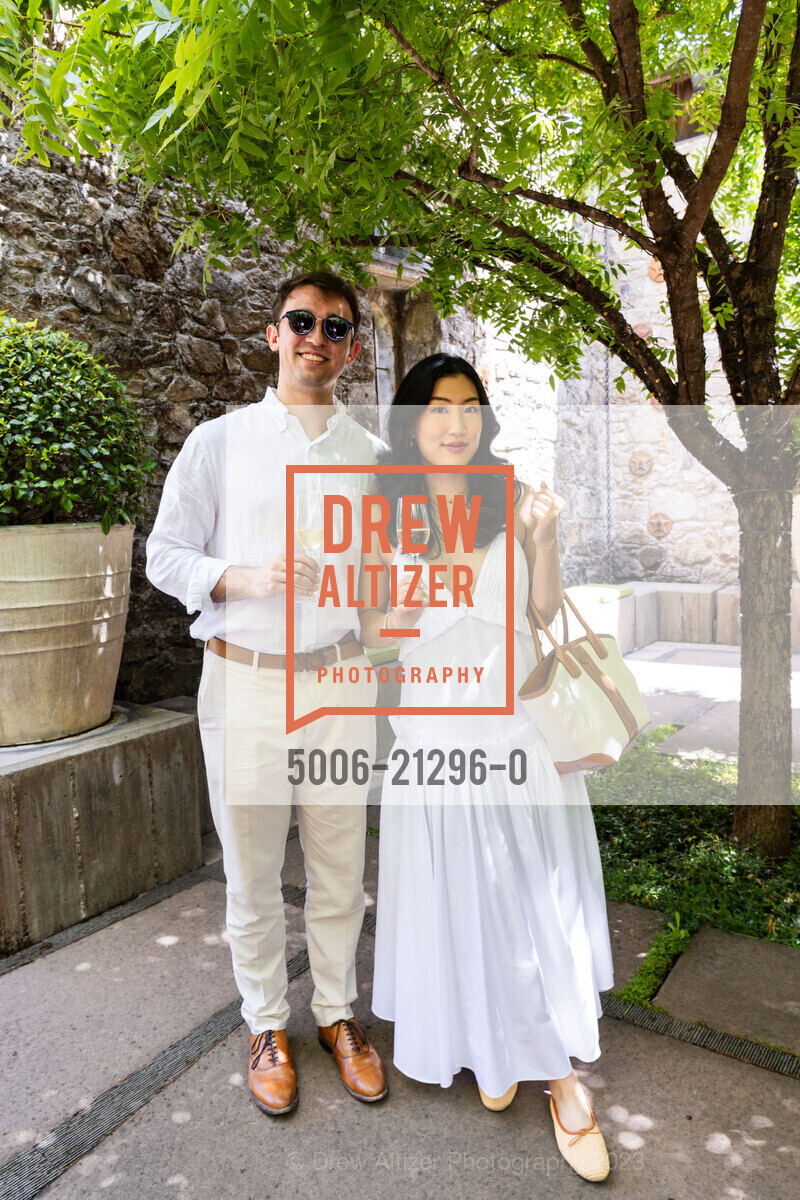 Konrad Niemiec, Stephanie Chung, Vintner’s Luncheon at Dana Estates for Festival Napa Valley 2023, Dana Estates. 1500 Whitehall Ln, St Helena, CA 94574, July 16th, 2023, Photo #5006-21296-0 Konrad Niemiec, Stephanie Chung, Photo #5006-21296-0