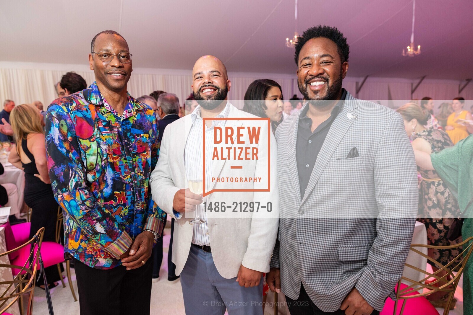 David Tucker, Dustin Sharpe, Noel Burgess, Arts for All Gala featuring Carrie Underwood for Festival Napa Valley 2023, Nickel & Nickel @ 8164 St Helena Hwy, Oakville, CA 94562 US. Nickel & Nickel @ 8164 St Helena Hwy, Oakville, CA 94562 US, July 16th, 2023, Photo #1486-21297-0 David Tucker, Dustin Sharpe, Noel Burgess, Photo #1486-21297-0