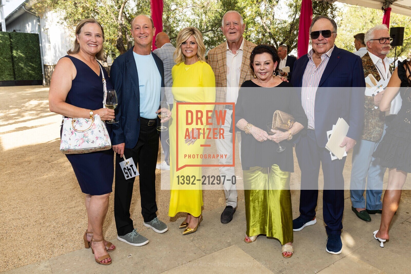 Leslie Frank, Rich Frank, Arts for All Gala featuring Carrie Underwood for Festival Napa Valley 2023, Nickel & Nickel @ 8164 St Helena Hwy, Oakville, CA 94562 US. Nickel & Nickel @ 8164 St Helena Hwy, Oakville, CA 94562 US, July 16th, 2023, Photo #1392-21297-0 Leslie Frank, Rich Frank, Photo #1392-21297-0