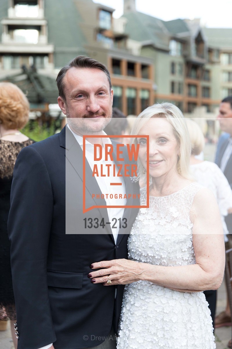 Giles Marsden, Barbara Brown, Gucci & Vogue Dinner, Ritz-Carlton, Lake Tahoe. Ritz-Carlton, Lake Tahoe, July 31st, 2015, Photo #1334-213 Giles Marsden, Barbara Brown, Photo #1334-213