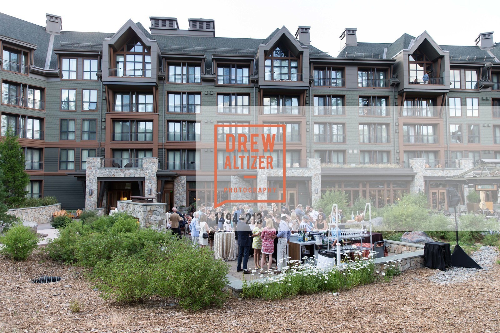 Atmosphere, League to Save Lake Tahoe Sponsor Cocktail Party, Ritz-Carlton, Lake Tahoe, July 31st, 2015,Drew Altizer, Drew Altizer Photography, full-service event agency, private events, San Francisco photographer, photographer California