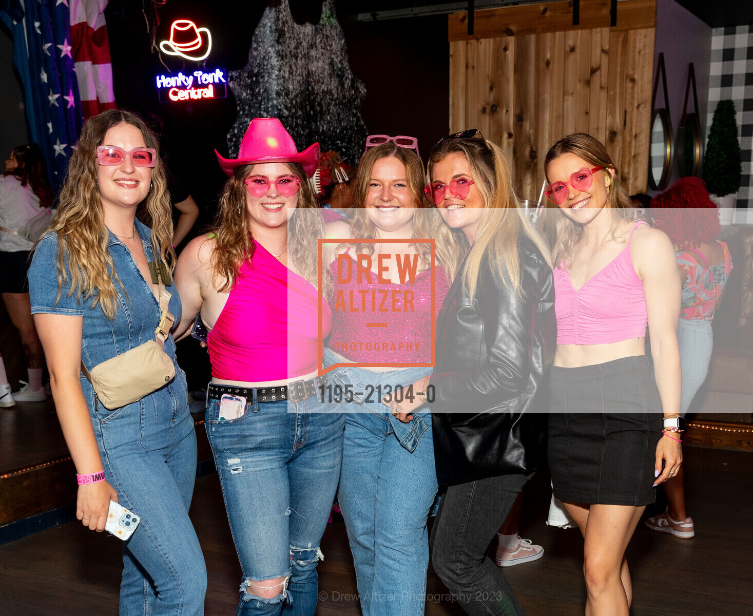 Jennifer Bryant, Kara Coleman, Katie Connelly, Olivia Passy, Erin Patel, Photo #1195-21304-0