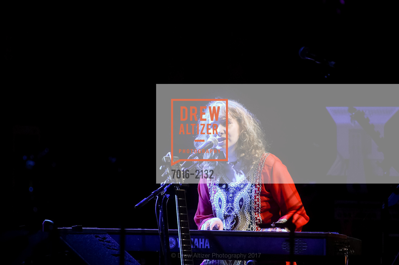 Performance, BAMPFA Share the Love Gala 2017, BAMPFA. 2155 Center St, May 2nd, 2017, Photo #7016-2132 Performance, Photo #7016-2132