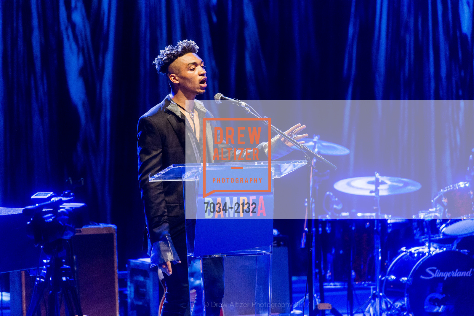 Performance, BAMPFA Share the Love Gala 2017, BAMPFA. 2155 Center St, May 2nd, 2017, Photo #7034-2132 Performance, Photo #7034-2132