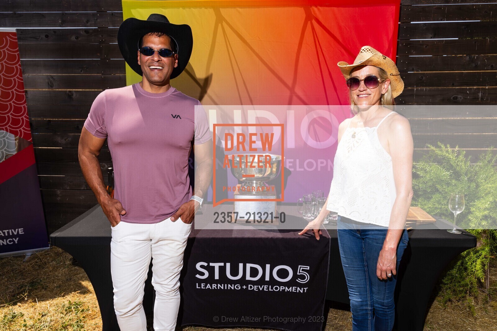 Luis Rivera, Jocelyn Rivera, Oyster Cup Polo Tournament 2023, Cerro Pampa Polo Club @ 1295 San Antonio Rd, Petaluma, CA 94952 US. Cerro Pampa Polo Club @ 1295 San Antonio Rd, Petaluma, CA 94952 US, August 5th, 2023, Photo #2357-21321-0 Luis Rivera, Jocelyn Rivera, Photo #2357-21321-0