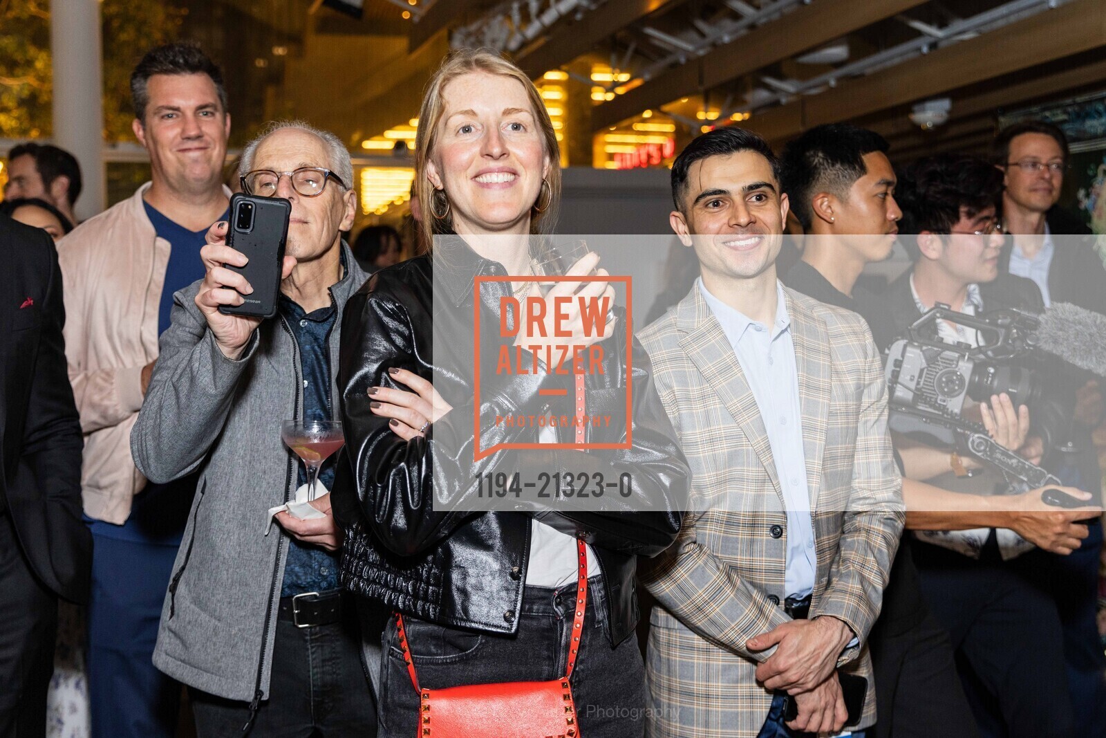 Laura Barr, Zade Shakir, Photo #1194-21323-0