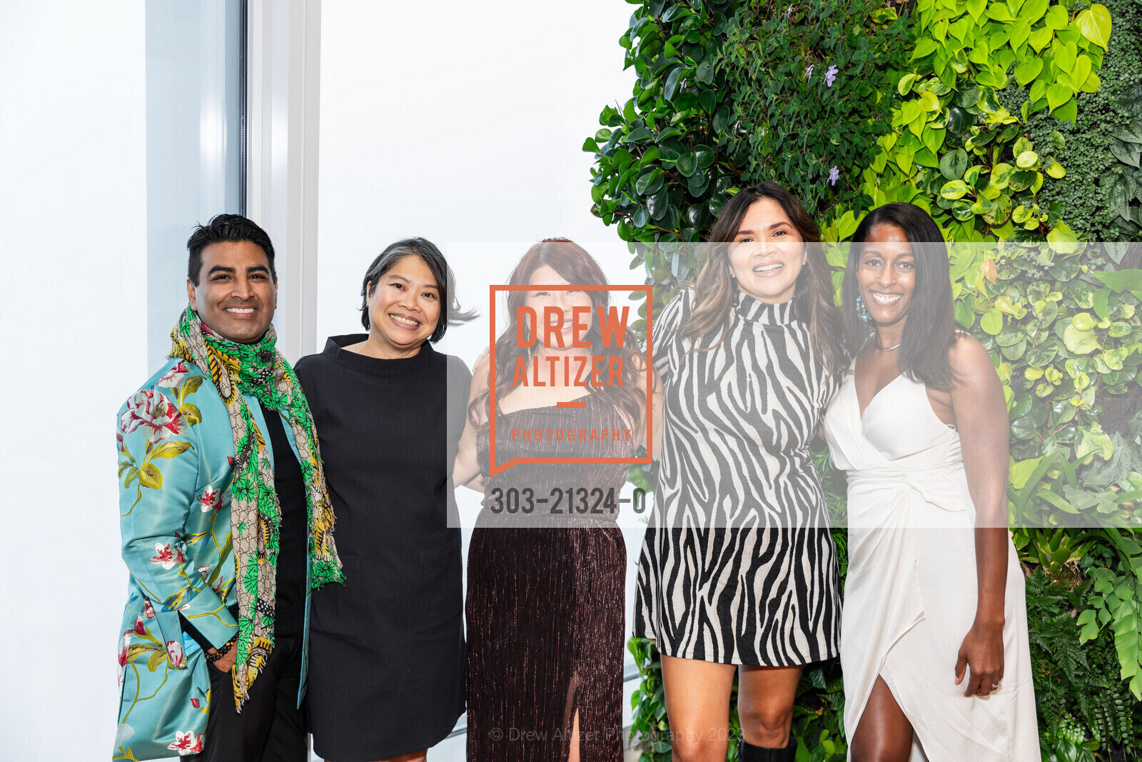 Richard Espinoza, Angelique Uy, Corinna Wong, Christina Fernandez-Sanchez, Latondra Goode, Education Trailblazers 2023 with the W. Ray Johnson Foundation, Salesforce Tower @ 415 Mission St, SF, CA 94105 US. Salesforce Tower @ 415 Mission St, SF, CA 94105 US, August 11th, 2023, Photo #303-21324-0 Richard Espinoza, Angelique Uy, Corinna Wong, Christina Fernandez-Sanchez, Latondra Goode, Photo #303-21324-0