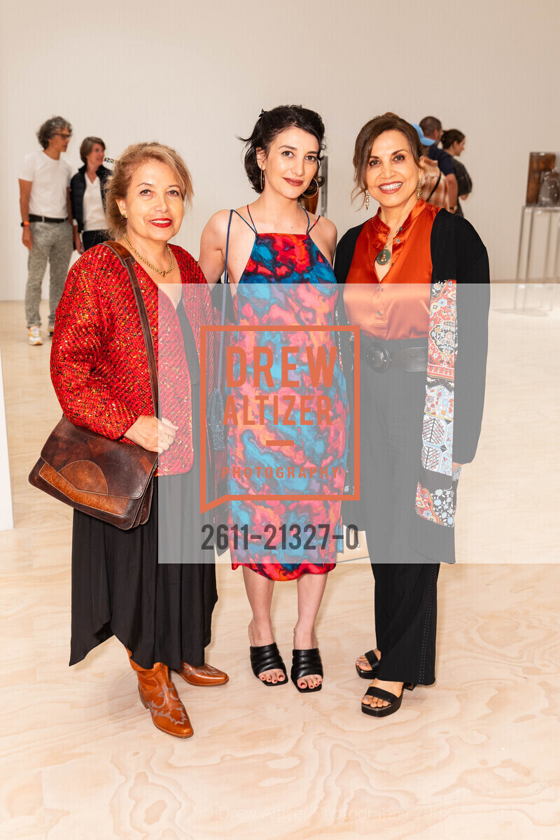 Sima Shabestari, Sheila Vand, Leila Vand, Photo #2611-21327-0