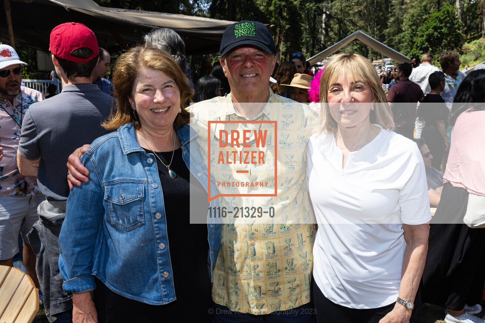 Beth Singer, Steve Ruben, Marcia Ruben, Stern Grove Festival's Big Picnic 2023, Sigmund Stern Recreation Grove @ Stern Grove Festival, SF, CA 94132 US. Sigmund Stern Recreation Grove @ Stern Grove Festival, SF, CA 94132 US, August 20th, 2023, Photo #1116-21329-0 Beth Singer, Steve Ruben, Marcia Ruben, Photo #1116-21329-0