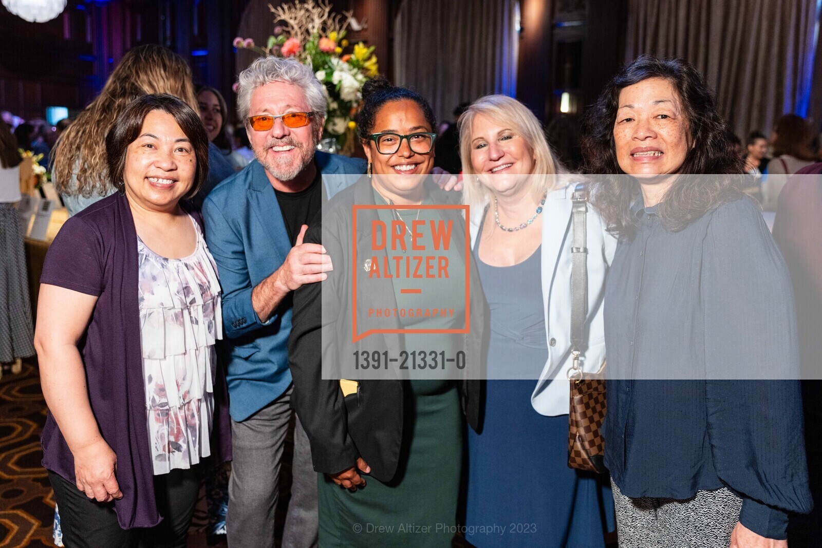 Elaine Lee, Gordon Drysdale, Candace Villanueva, Mariann Costello, Toast & Taste 2023 presented by SFPDV benefitting Compass Family Services, The Julia Morgan Ballroom @ US. The Julia Morgan Ballroom @ US, August 22nd, 2023, Photo #1391-21331-0 Elaine Lee, Gordon Drysdale, Candace Villanueva, Mariann Costello, Photo #1391-21331-0