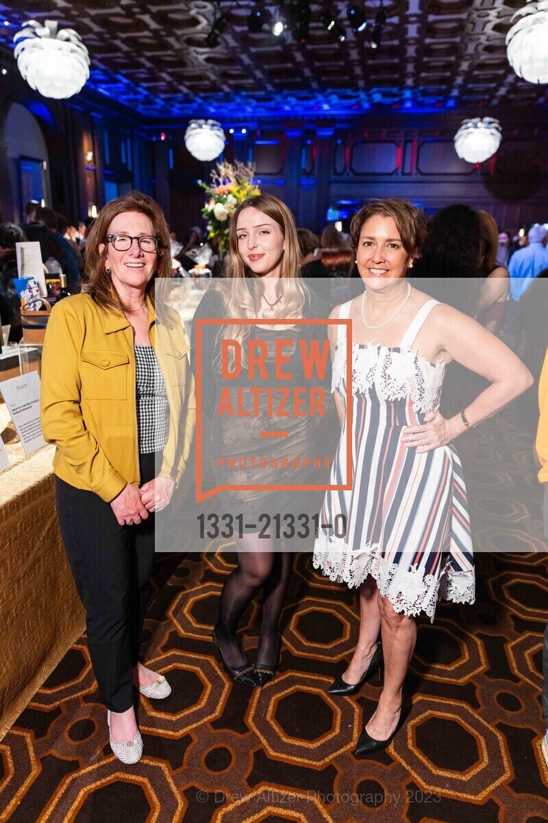 Susan Richardson, Lauren Delgado, Carolina Data, Toast & Taste 2023 presented by SFPDV benefitting Compass Family Services, The Julia Morgan Ballroom @ US. The Julia Morgan Ballroom @ US, August 22nd, 2023, Photo #1331-21331-0 Susan Richardson, Lauren Delgado, Carolina Data, Photo #1331-21331-0