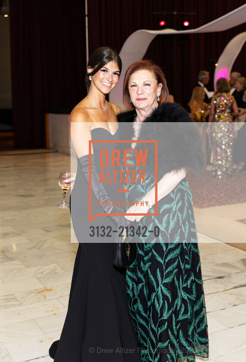 Dominique D'Angelo, Romana Bracco, San Francisco Opera Ball 2023, San Francisco War Memorial & Performing Arts Center @ 401 Van Ness Ave, SF, CA 94102 US. San Francisco War Memorial & Performing Arts Center @ 401 Van Ness Ave, SF, CA 94102 US, September 8th, 2023, Photo #3132-21342-0 Dominique D'Angelo, Romana Bracco, Photo #3132-21342-0