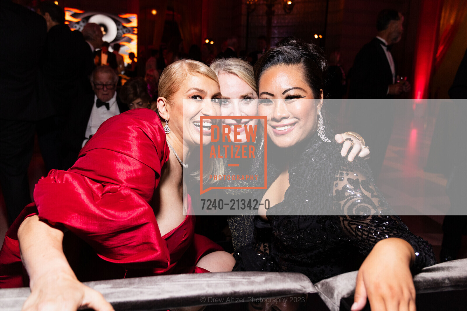 Navid Armstrong, Autumn O'Keefe, Stephanie Ng, San Francisco Opera Ball 2023, San Francisco War Memorial & Performing Arts Center @ 401 Van Ness Ave, SF, CA 94102 US. San Francisco War Memorial & Performing Arts Center @ 401 Van Ness Ave, SF, CA 94102 US, September 8th, 2023, Photo #7240-21342-0 Navid Armstrong, Autumn O'Keefe, Stephanie Ng, Photo #7240-21342-0