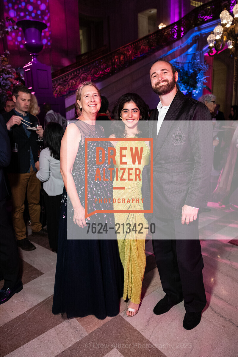 Prisca Geeslin, Azalea Irani, Ned Geeslin, San Francisco Opera Ball 2023, San Francisco War Memorial & Performing Arts Center @ 401 Van Ness Ave, SF, CA 94102 US. San Francisco War Memorial & Performing Arts Center @ 401 Van Ness Ave, SF, CA 94102 US, September 8th, 2023, Photo #7624-21342-0 Prisca Geeslin, Azalea Irani, Ned Geeslin, Photo #7624-21342-0