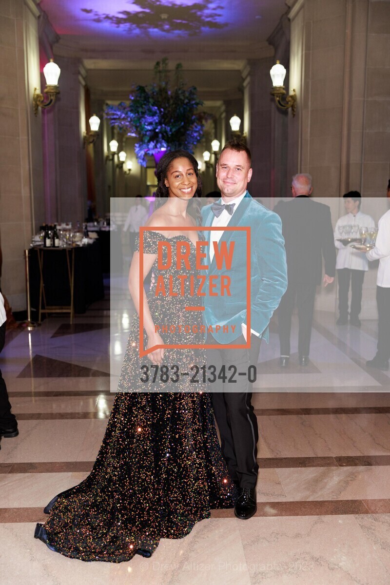 Whitney Stewart, Charles Stewart, San Francisco Opera Ball 2023, San Francisco War Memorial & Performing Arts Center @ 401 Van Ness Ave, SF, CA 94102 US. San Francisco War Memorial & Performing Arts Center @ 401 Van Ness Ave, SF, CA 94102 US, September 8th, 2023, Photo #3783-21342-0 Whitney Stewart, Charles Stewart, Photo #3783-21342-0