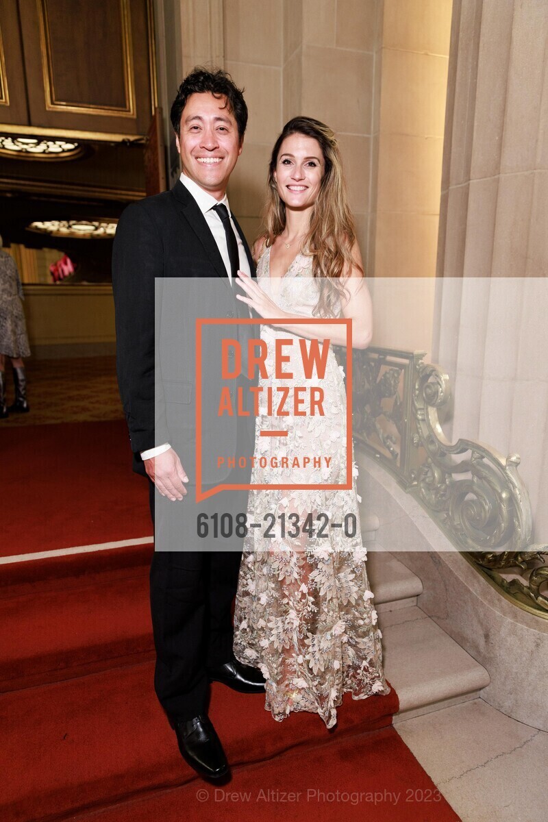 Ben Kaplan, Eugenie Eskenazi, San Francisco Opera Ball 2023, San Francisco War Memorial & Performing Arts Center @ 401 Van Ness Ave, SF, CA 94102 US. San Francisco War Memorial & Performing Arts Center @ 401 Van Ness Ave, SF, CA 94102 US, September 8th, 2023, Photo #6108-21342-0 Ben Kaplan, Eugenie Eskenazi, Photo #6108-21342-0