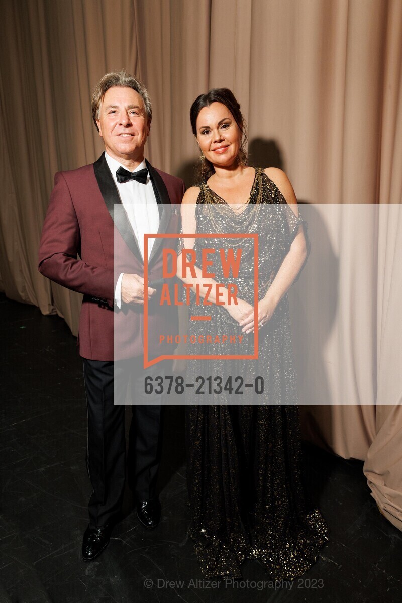 Roberto Alagna, Aleksandra Kurzak, San Francisco Opera Ball 2023, San Francisco War Memorial & Performing Arts Center @ 401 Van Ness Ave, SF, CA 94102 US. San Francisco War Memorial & Performing Arts Center @ 401 Van Ness Ave, SF, CA 94102 US, September 8th, 2023, Photo #6378-21342-0 Roberto Alagna, Aleksandra Kurzak, Photo #6378-21342-0