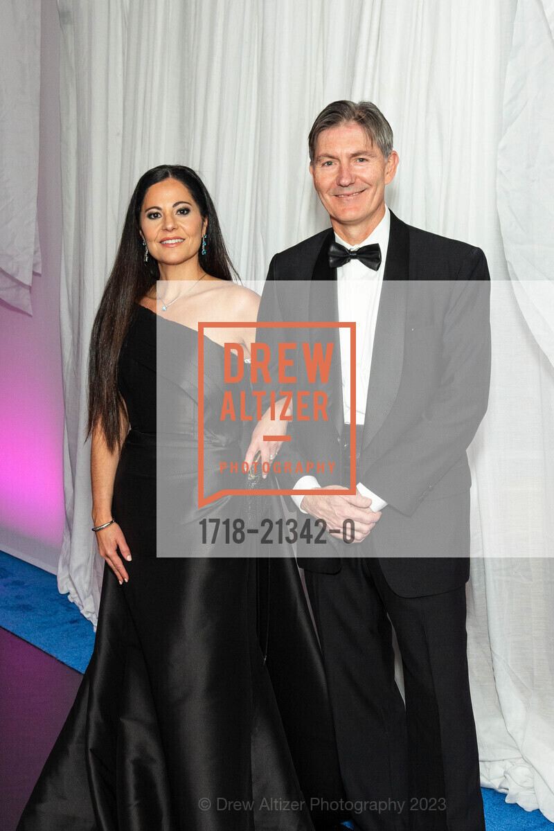 Lissa Ribero, Yonel Grant, San Francisco Opera Ball 2023, San Francisco War Memorial & Performing Arts Center @ 401 Van Ness Ave, SF, CA 94102 US. San Francisco War Memorial & Performing Arts Center @ 401 Van Ness Ave, SF, CA 94102 US, September 8th, 2023, Photo #1718-21342-0 Lissa Ribero, Yonel Grant, Photo #1718-21342-0