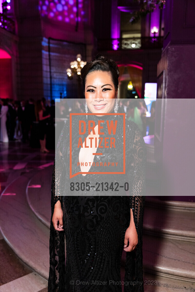 Stephanie Ng, San Francisco Opera Ball 2023, San Francisco War Memorial & Performing Arts Center @ 401 Van Ness Ave, SF, CA 94102 US. San Francisco War Memorial & Performing Arts Center @ 401 Van Ness Ave, SF, CA 94102 US, September 8th, 2023, Photo #8305-21342-0 Stephanie Ng, Photo #8305-21342-0