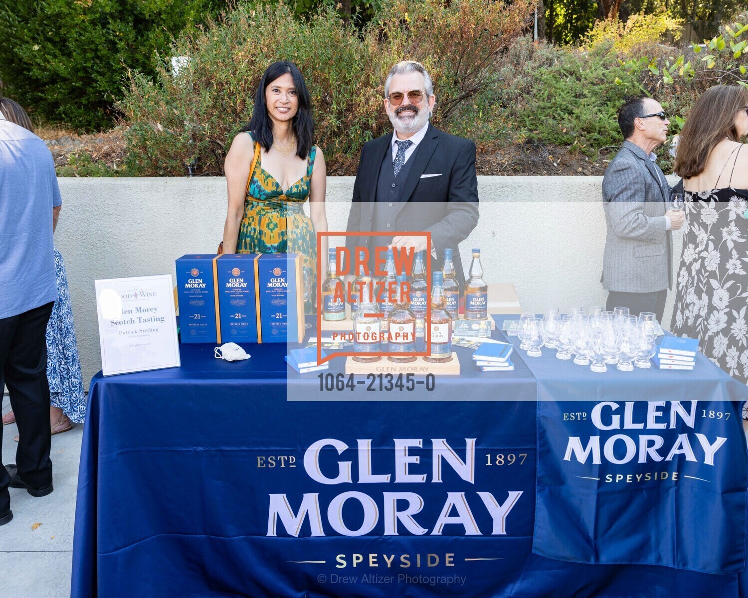 Angelina Dropmann, Patrick Sterling, Montalvo Arts Center Food & Wine Classic 2023, Montalvo Arts Center @ 15400 Montalvo Rd, Saratoga, CA 95071 US. Montalvo Arts Center @ 15400 Montalvo Rd, Saratoga, CA 95071 US, Photo #1064-21345-0 Angelina Dropmann, Patrick Sterling, Photo #1064-21345-0