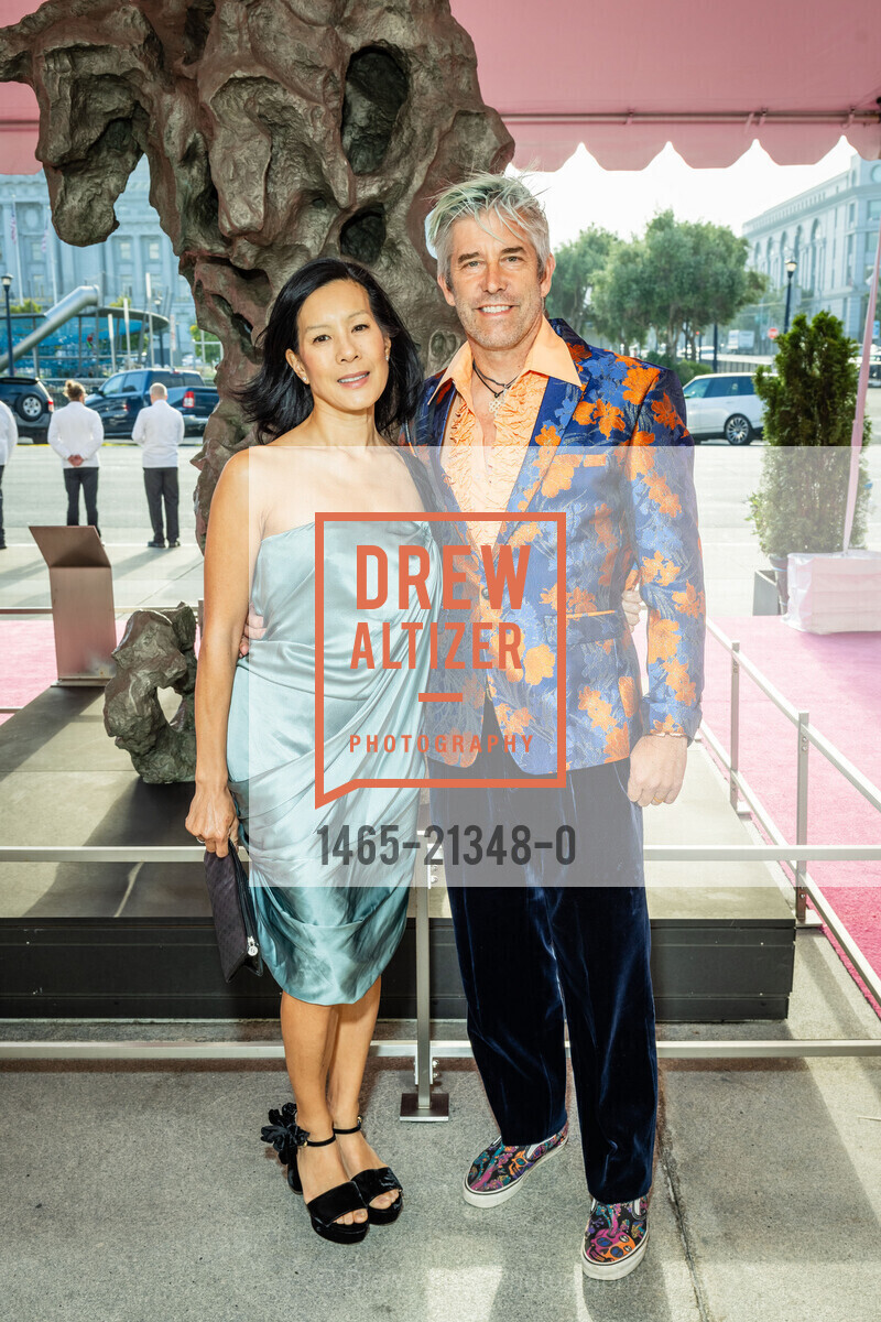 Aileen Lee, Jason Stinson, Asian Art Museum's 2023 Gala Celebrating Takashi Murakami and "Unfamiliar People", Asian Art Museum @ 200 Larkin St, SF, CA 94102 US. Asian Art Museum @ 200 Larkin St, SF, CA 94102 US, September 13th, 2023, Photo #1465-21348-0 Aileen Lee, Jason Stinson, Photo #1465-21348-0