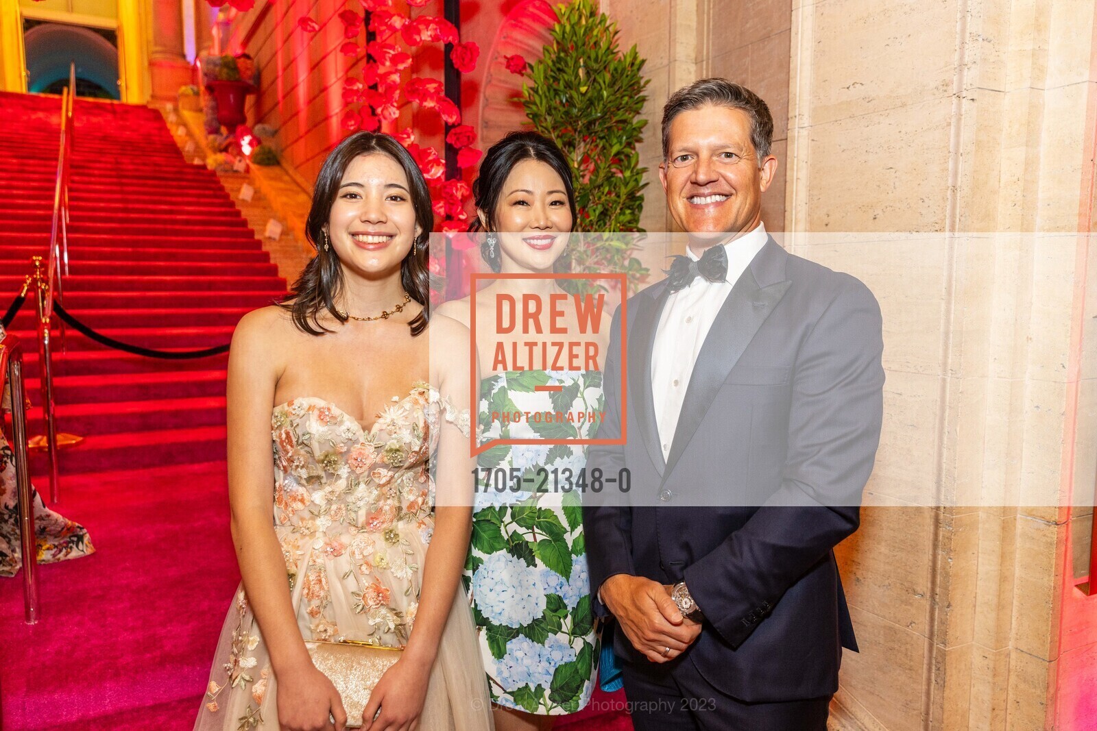 Taskia Botha, Huifen Chan, Roelof Botha, Asian Art Museum's 2023 Gala Celebrating Takashi Murakami and "Unfamiliar People", Asian Art Museum @ 200 Larkin St, SF, CA 94102 US. Asian Art Museum @ 200 Larkin St, SF, CA 94102 US, September 13th, 2023, Photo #1705-21348-0 Taskia Botha, Huifen Chan, Roelof Botha, Photo #1705-21348-0