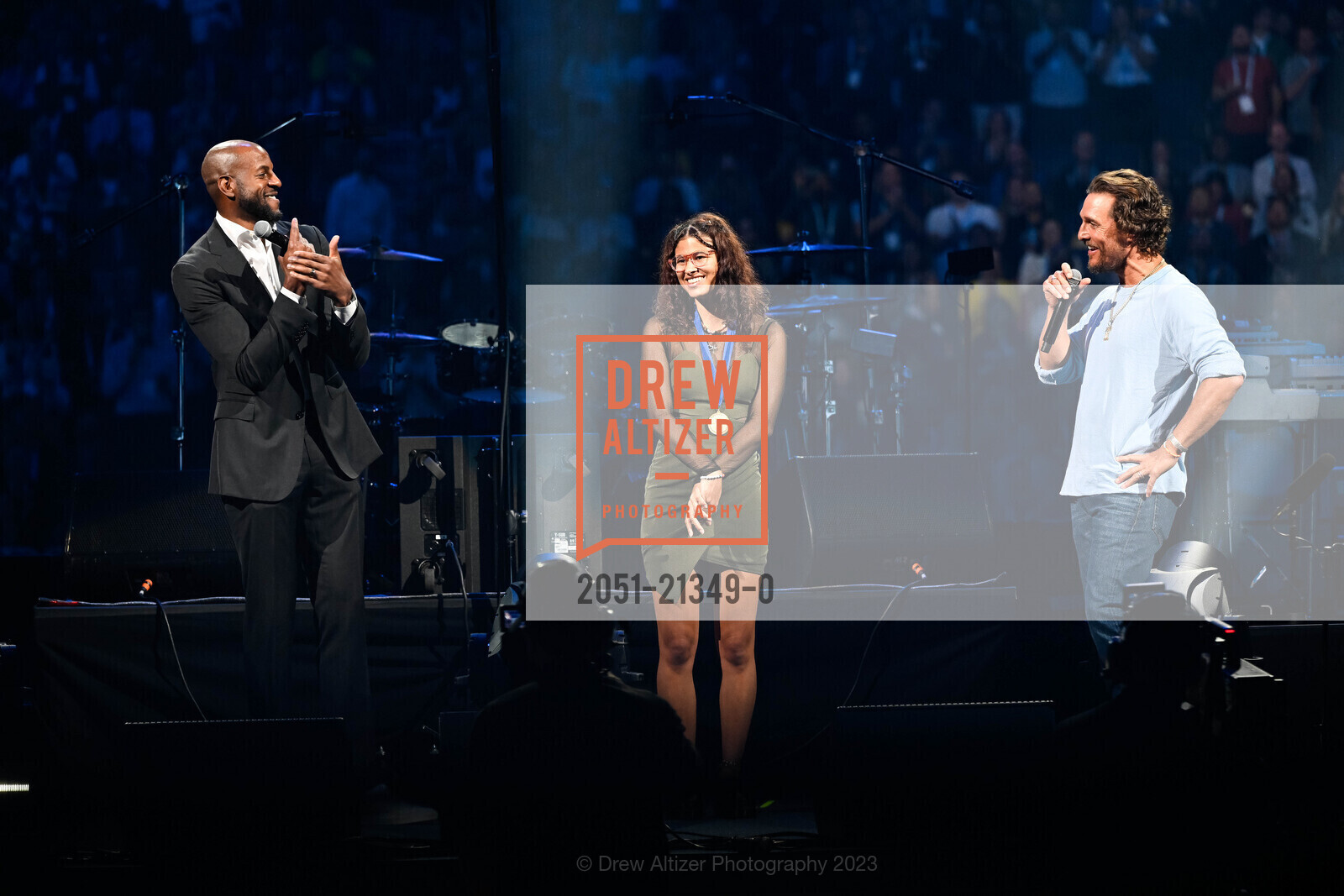 Andre Iguodala, Selah Kitchiner, Matthew McConaughey, Dreamfest 2023 Concert for UCSF Benioff Children's Hospitals featuring Foo Fighters, Chase Center @ 1 Warriors Way, SF, CA 94158 US. Chase Center @ 1 Warriors Way, SF, CA 94158 US, September 13th, 2023, Photo #2051-21349-0 Andre Iguodala, Selah Kitchiner, Matthew McConaughey, Photo #2051-21349-0