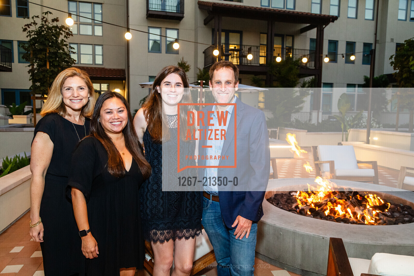 Dana Bloom, Jaclyn Cardozo, Katherine Hanson, Howard Bloom, Springline Grand Opening VIP Dinner, 550 Oak Grove Ave, Menlo Park, CA 94025 US. 550 Oak Grove Ave, Menlo Park, CA 94025 US, September 13th, 2023, Photo #1267-21350-0 Dana Bloom, Jaclyn Cardozo, Katherine Hanson, Howard Bloom, Photo #1267-21350-0