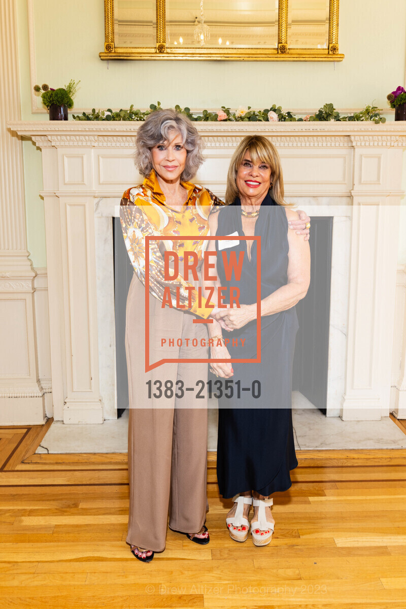 Jane Fonda, Carole Middleton, Photo #1383-21351-0