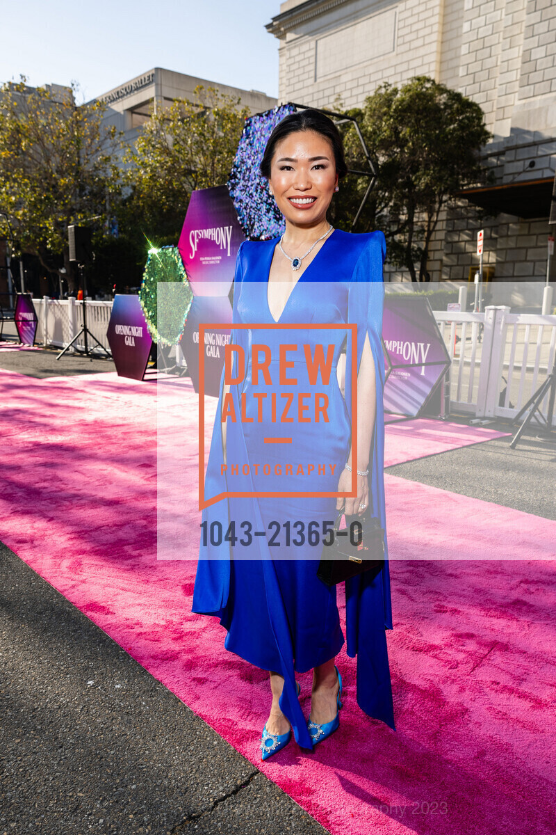 Ella Qing Hou, San Francisco Symphony Opening Night Gala, Louise M. Davies Symphony Hall. 201 Van Ness Ave, SF, CA 94102 US, September 22nd, 2023, Photo #1043-21365-0 Ella Qing Hou, Photo #1043-21365-0