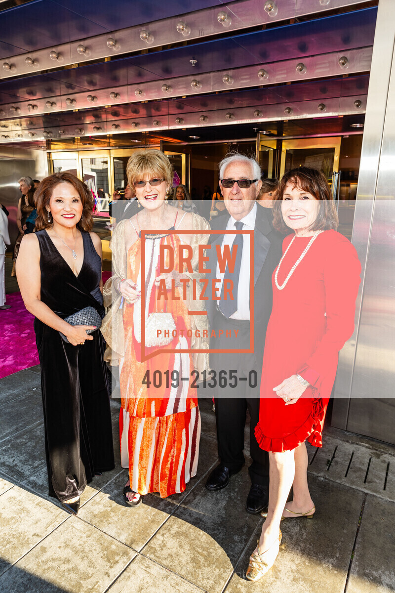Noelle Shahin, Charlene Archibeque, Win Derman, Paula Blank, San Francisco Symphony Opening Night Gala, Louise M. Davies Symphony Hall. 201 Van Ness Ave, SF, CA 94102 US, September 22nd, 2023, Photo #4019-21365-0 Noelle Shahin, Charlene Archibeque, Win Derman, Paula Blank, Photo #4019-21365-0