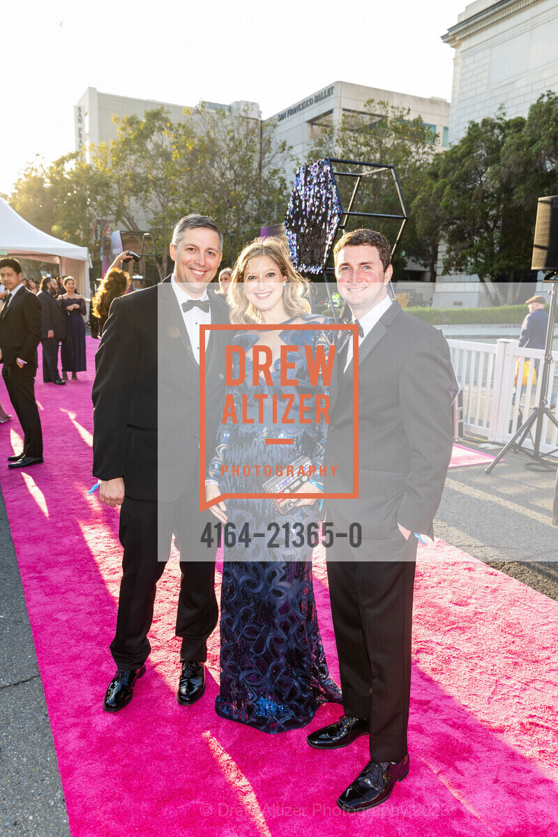 Mike Mueller-Smith, Amy Christodoulo, Christopher Mueller-Smith, San Francisco Symphony Opening Night Gala, Louise M. Davies Symphony Hall. 201 Van Ness Ave, SF, CA 94102 US, September 22nd, 2023, Photo #4164-21365-0 Mike Mueller-Smith, Amy Christodoulo, Christopher Mueller-Smith, Photo #4164-21365-0