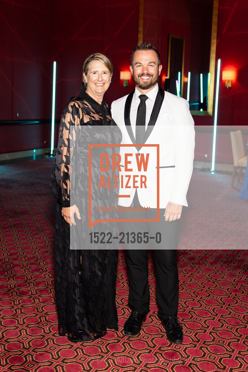 Priscilla Geeslin, Gregory Hix, San Francisco Symphony Opening Night Gala, Louise M. Davies Symphony Hall. 201 Van Ness Ave, SF, CA 94102 US, September 22nd, 2023, Photo #1522-21365-0 Priscilla Geeslin, Gregory Hix, Photo #1522-21365-0