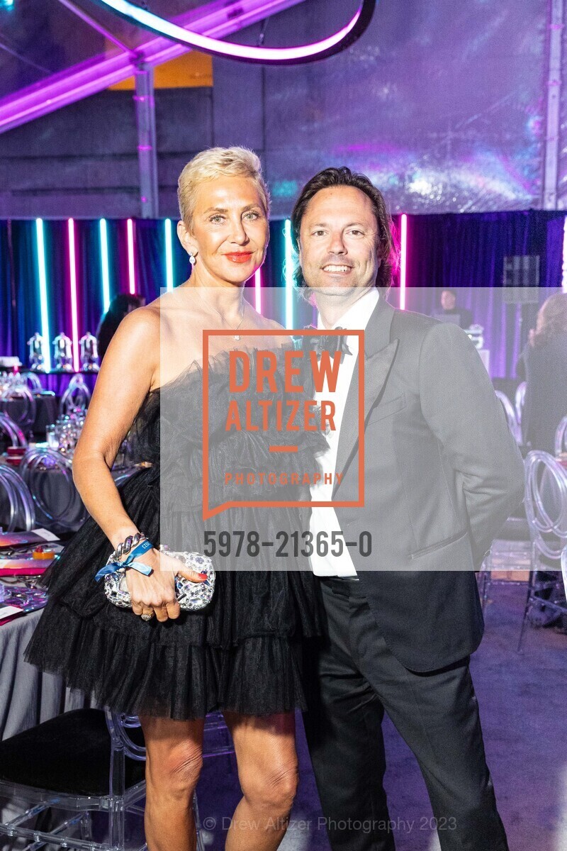 Jill Pietrowiak, Sean McDermott, San Francisco Symphony Opening Night Gala, Louise M. Davies Symphony Hall. 201 Van Ness Ave, SF, CA 94102 US, September 22nd, 2023, Photo #5978-21365-0 Jill Pietrowiak, Sean McDermott, Photo #5978-21365-0