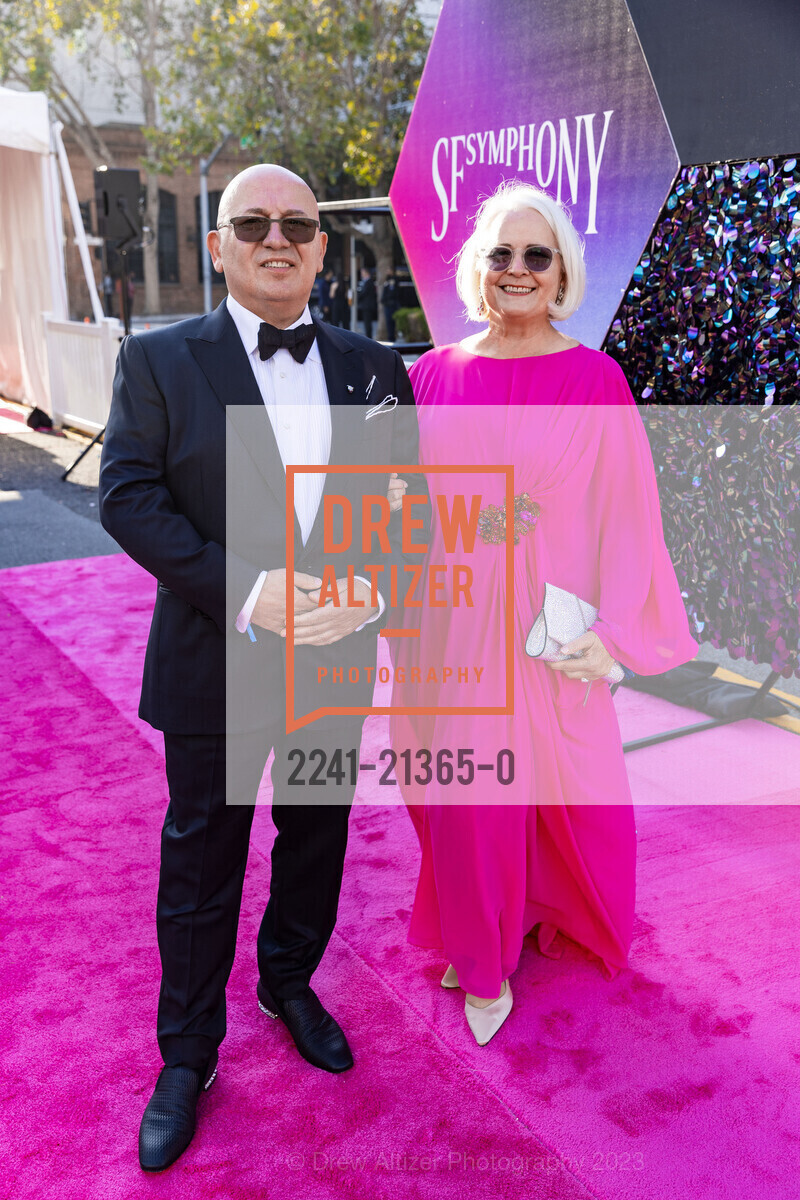 Ernest Kagramanov, Karen Sanford, San Francisco Symphony Opening Night Gala, Louise M. Davies Symphony Hall. 201 Van Ness Ave, SF, CA 94102 US, September 22nd, 2023, Photo #2241-21365-0 Ernest Kagramanov, Karen Sanford, Photo #2241-21365-0