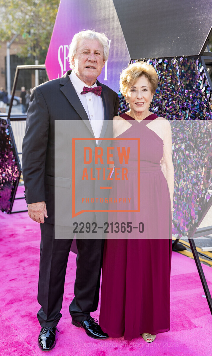 James Counts, Betsy Schneider, Photo #2292-21365-0