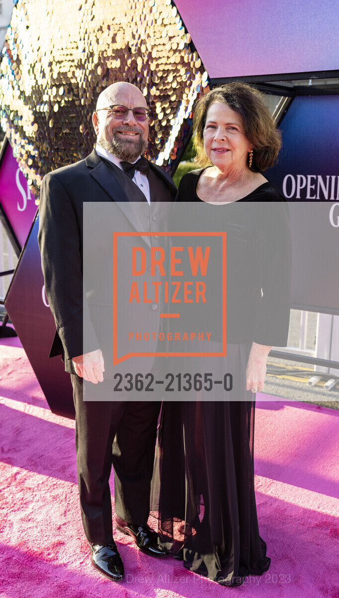 Jeff McCormick, Kim McCormick, San Francisco Symphony Opening Night Gala, Louise M. Davies Symphony Hall. 201 Van Ness Ave, SF, CA 94102 US, September 22nd, 2023, Photo #2362-21365-0 Jeff McCormick, Kim McCormick, Photo #2362-21365-0