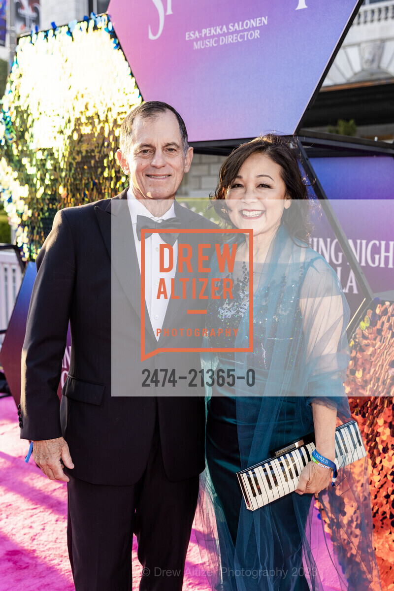 Steve Hoffman, Patricia Lee Hoffman, San Francisco Symphony Opening Night Gala, Louise M. Davies Symphony Hall. 201 Van Ness Ave, SF, CA 94102 US, September 22nd, 2023, Photo #2474-21365-0 Steve Hoffman, Patricia Lee Hoffman, Photo #2474-21365-0